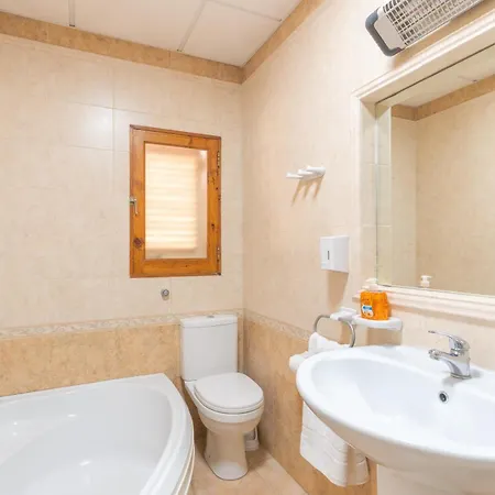 Casa vacanze Lovely With Private Terrace In Zebbug, Gozo By 360 Estates