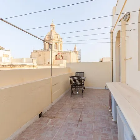 Ferienhaus Lovely With Private Terrace In Zebbug, Gozo By 360 Estates *
