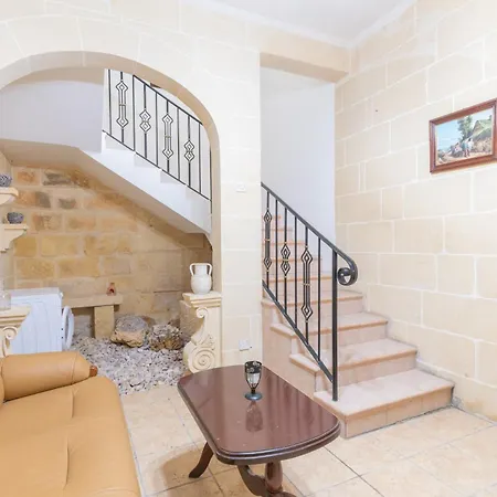 Lovely With Private Terrace In Zebbug, Gozo By 360 Estates Ferienhaus