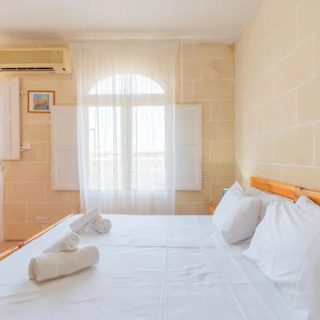 度假居 Lovely With Private Terrace In Zebbug, Gozo By 360 Estates *