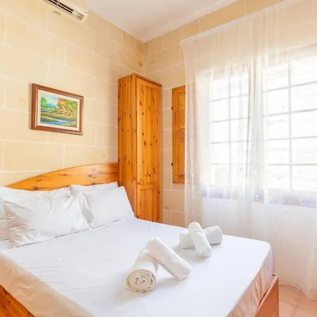 Ferienhaus Lovely With Private Terrace In Zebbug, Gozo By 360 Estates Żebbuġ